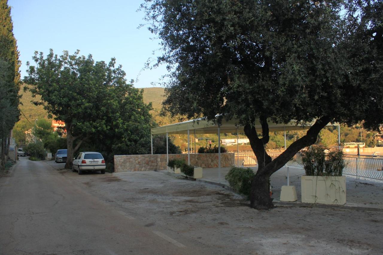 Apartments By The Sea Molunat, Dubrovnik - 8550 Εξωτερικό φωτογραφία